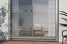 �u���C���h�V���b�^�[ �}�h�}�X�^�[�\����2